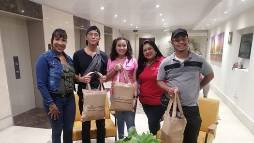 Los estudiantes Luzdemis Lezcano, del Colegio Secundario de Renacimiento y Demzel Caballero, del Instituto Profesional y Técnico Agropecuario Montelirio, de la región educativa de Chiriquí, representarán a Panamá en el proyecto Climántica en Portugal.