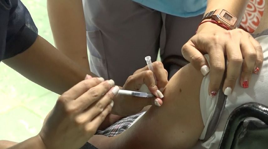 Dosis de refuerzo es segura 3 meses después de la última