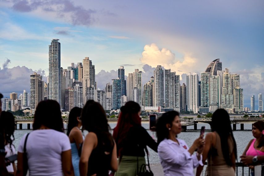 APEDE destaca liderazgo femenino y paridad de género en Panamá por el Día Internacional de la Mujer APEDE destaca liderazgo femenino y paridad de género en Panamá por el Día Internacional de la Mujer