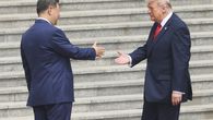El presidente de Estados Unidos, Donald Trump, aseguró este jueves que su homólogo chino, Xi Jinping, le ofreció ayuda con la guerra de Irán y la reapertura del estrecho de Ormuz durante la reunión que mantuvieron en Pekín. El presidente de Estados Unidos, Donald Trump, aseguró este jueves que su homólogo chino, Xi Jinping, le ofreció ayuda con la guerra de Irán y la reapertura del estrecho de Ormuz durante la reunión que mantuvieron en Pekín.