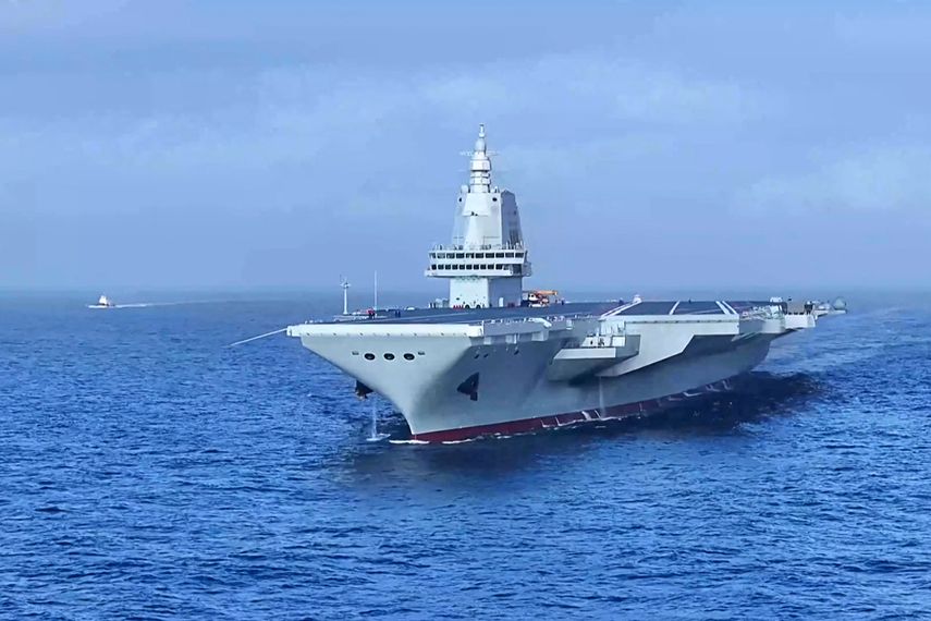 China exhibe músculo naval con su tercer portaaviones en plena rivalidad con EE.UU.
