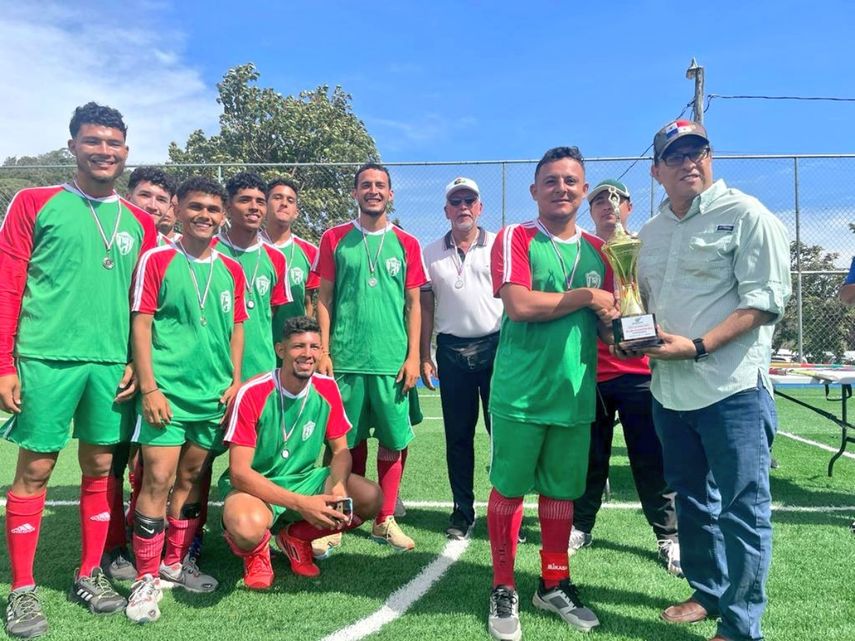 En la rama masculina se impuso a Chiriquí y en la femenina a Panamá Oeste.