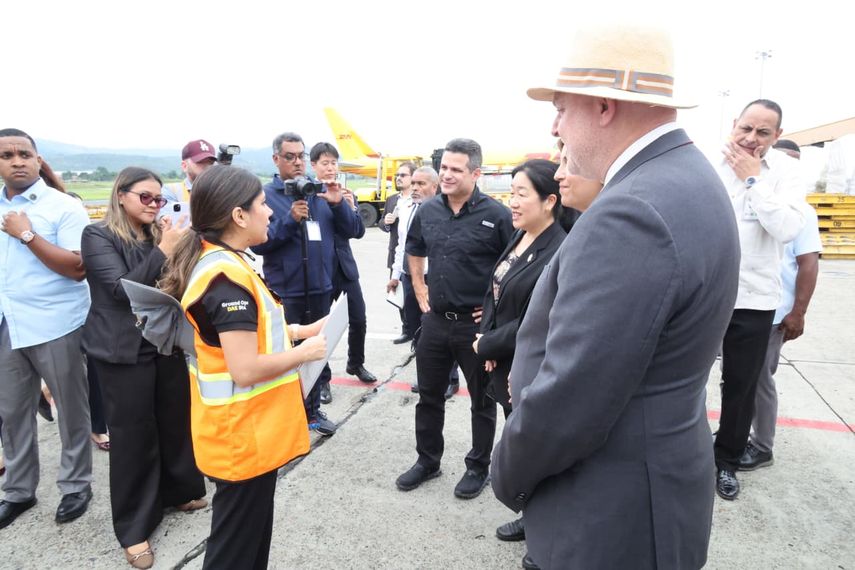 Panamá recibe cuatro toneladas de ayuda humanitaria del pueblo japonés tras sismos
