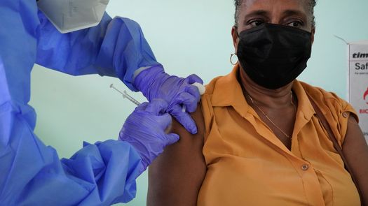 Minsa reitera llamado a vacunarse contra el Covid-19