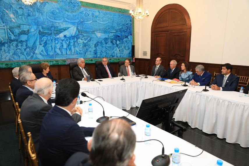 Mulino y el Consejo de Relaciones Exteriores evalúan tema del Canal y migración