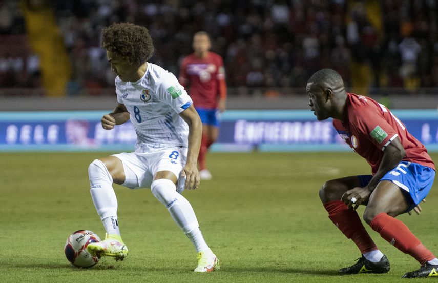 Costa Rica vence a Panamá y recupera la ilusión a Catar 2022