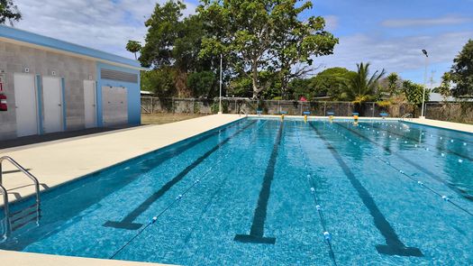 La Directora de la Autoridad Nacional de Descentralización (AND) Roxana Méndez y el alcalde del distrito de Antón, Eric Domínguez; inauguraron la nueva piscina municipal del distrito de Antón, una obra ejecutada con una inversión de B/. 289,994.26 proveniente de fondos de descentralización.