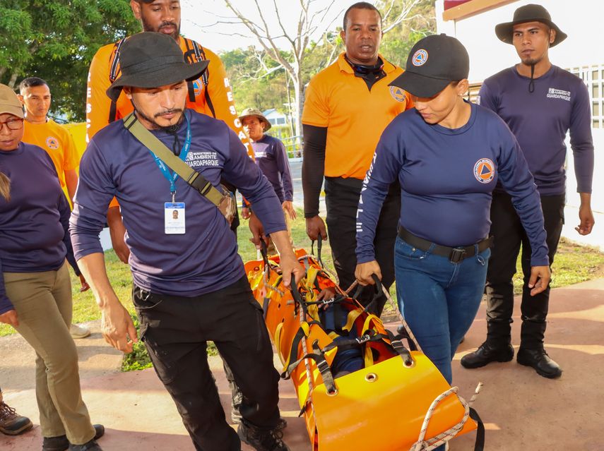 MiAmbiente y Sinaproc preparados para atender emergencias en el Parque Camino de Cruces