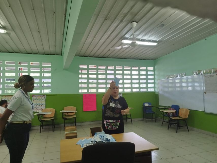 Primarias Cambio Democrático: inicia el conteo de votos