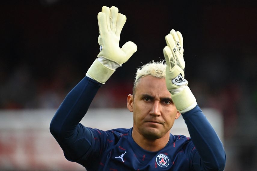 Keylor Navas acoge una treintena de refugiados ucranianos