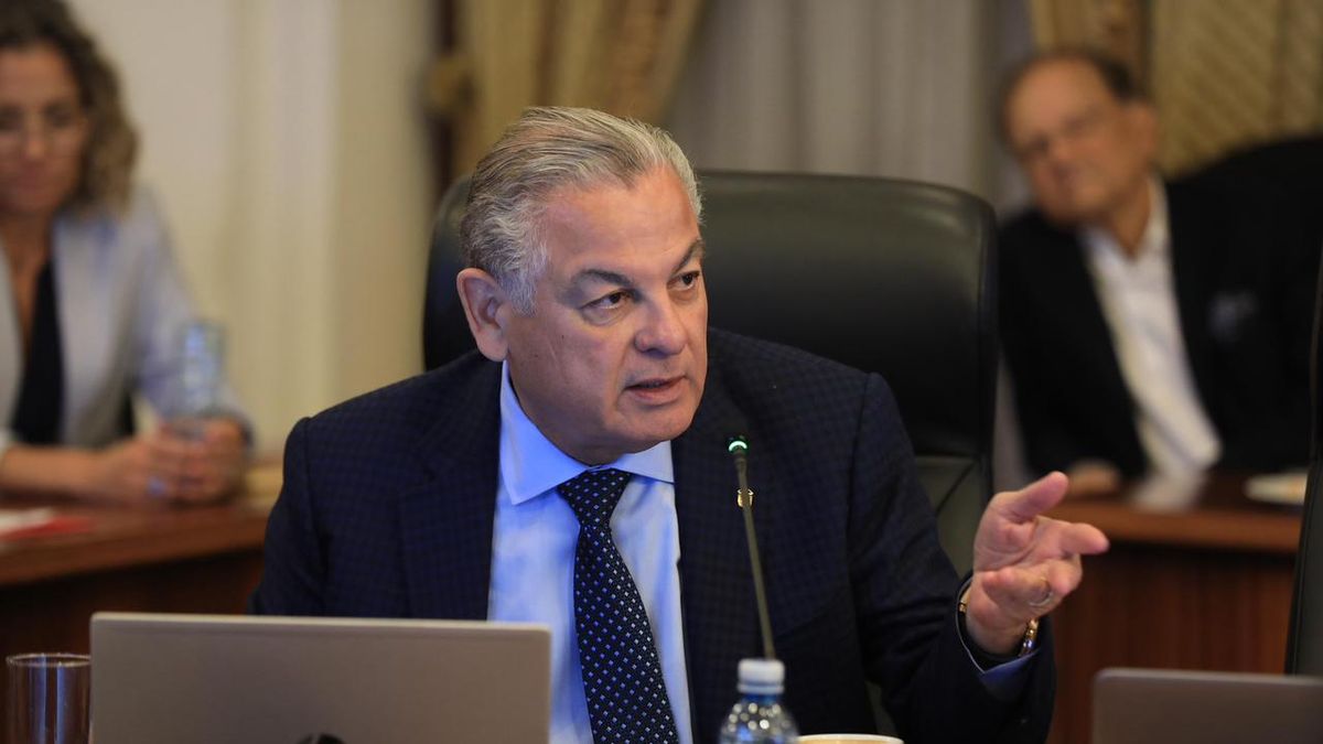 El Colegio Nacional de Abogados de Panamá expresó su rechazo a las recientes actuaciones de funcionarios de la Contraloría General de la República, encabezados por el contralor, Anel BoloFlores, en diligencias desarrolladas por fiscales del Ministerio Público, al considerar que comprometen la legalidad de los procesos. El Colegio Nacional de Abogados de Panamá expresó su rechazo a las recientes actuaciones de funcionarios de la Contraloría General de la República, encabezados por el contralor, Anel BoloFlores, en diligencias desarrolladas por fiscales del Ministerio Público, al considerar que comprometen la legalidad de los procesos.