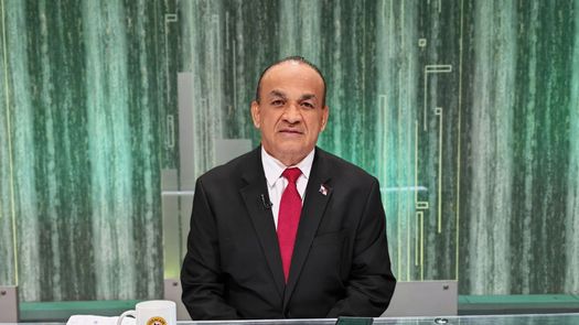 Alaín Cedeño defiende rol de partidos políticos y cuestiona organización de independientes