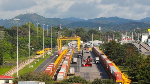 Panamá supera los B/. 10,400 millones en exportaciones de bienes y servicios durante 2025