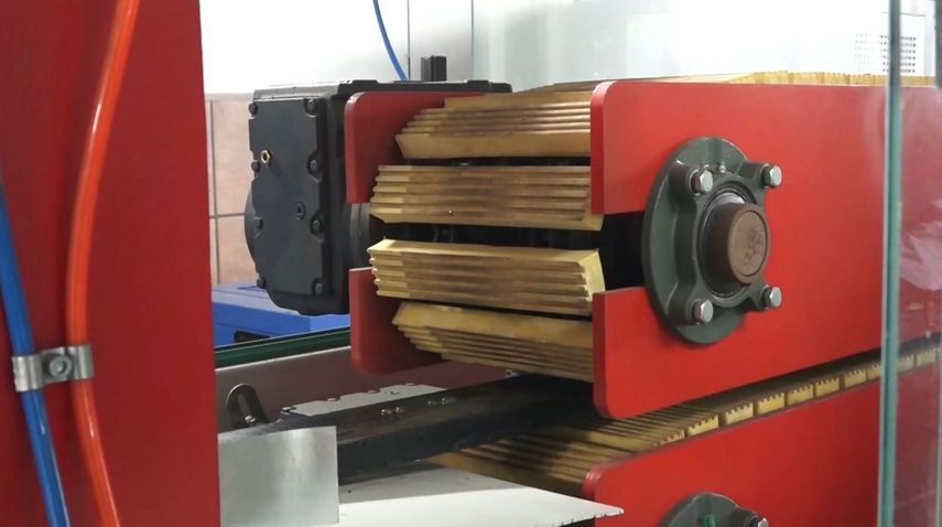 Máquina para procesamiento del plástico.