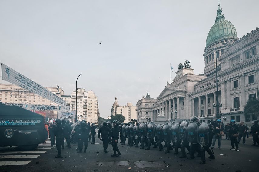Gobierno de Javier Milei tacha protestas frente a Senado de sedición y golpe de Estado Gobierno de Javier Milei tacha protestas frente a Senado de sedición y golpe de Estado