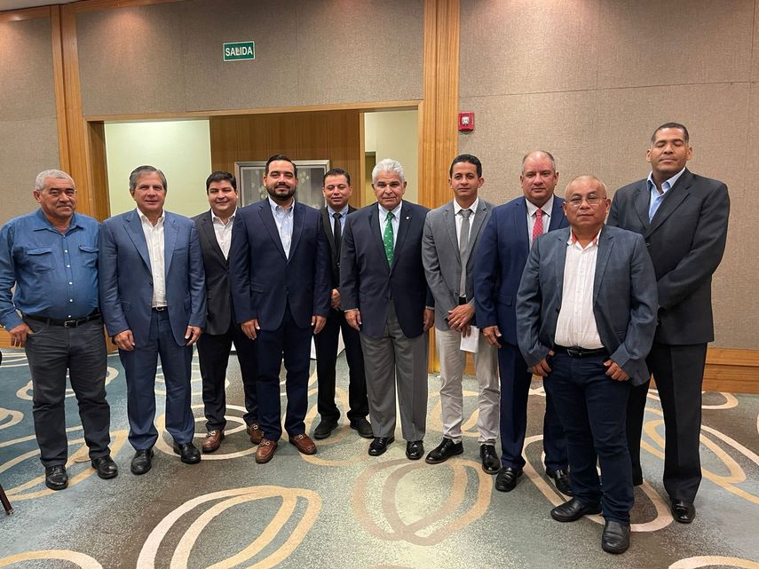 José Raúl Mulino dará prioridad al problema de apagones con bancada Panameñista