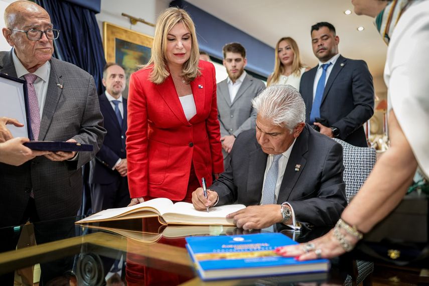 Presidente Mulino concluyó su visita de Estado en Atenas, Grecia