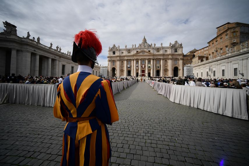 Vaticano publicará su primer informe sobre protección de menores en la Iglesia