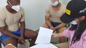 Creatividad para promover el empoderamiento comercial en jóvenes de riesgo
