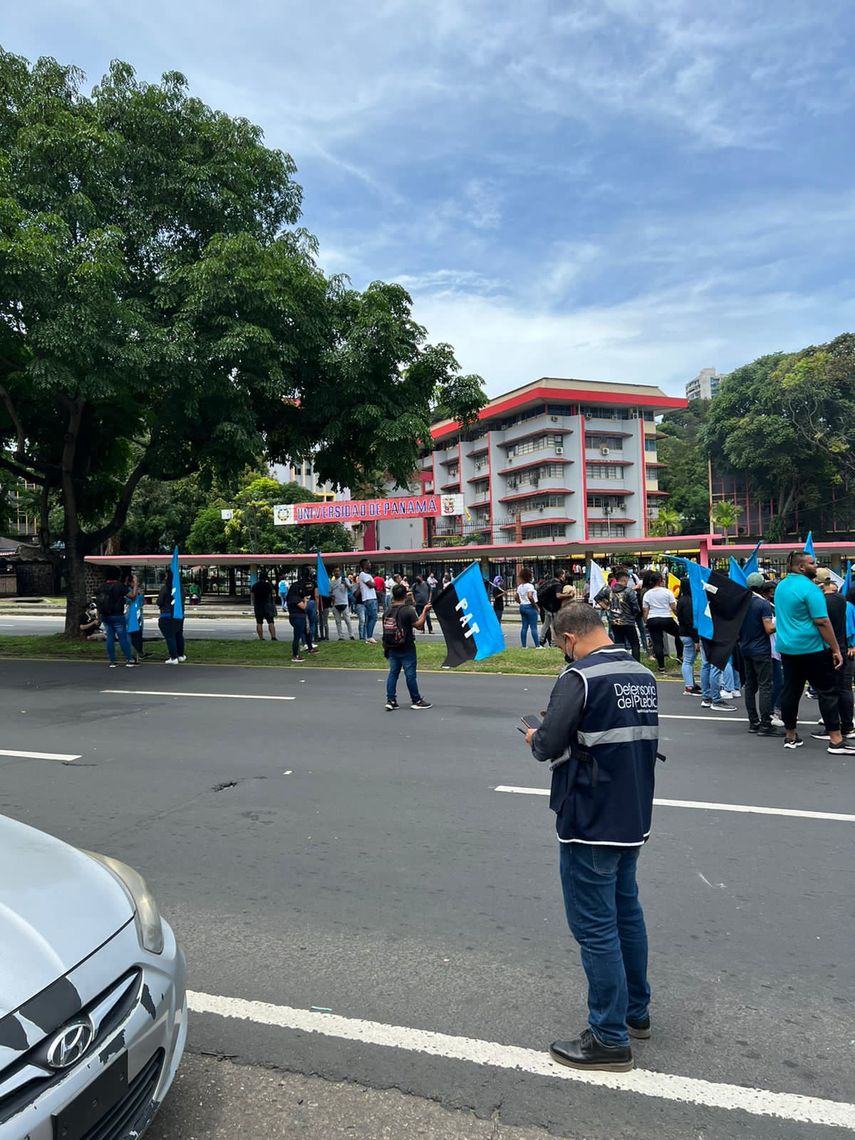 La Defensoría del Pueblo iniciará una investigación para determinar si hubo o no el uso excesivo de la fuerza de parte de la Policía Nacional, durante las protestas de este jueves 7 de julio en la Universidad de Panamá. 