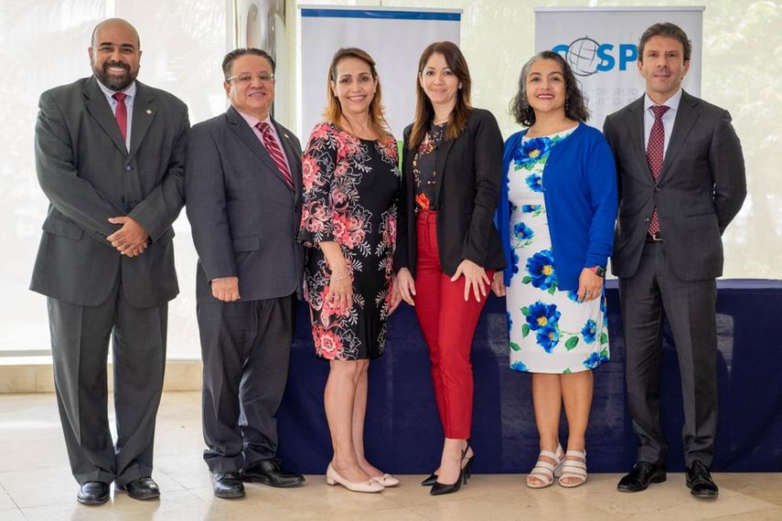 CAF, el banco de desarrollo de América Latina- y el Consejo del Sector Privado para la Asistencia Educacional, CoSPAE, suscribieron un convenio de cooperación técnica no reembolsable por la suma de USD. 50.000, con el cual promoverán el desarrollo del programa “Impulso al Empleo Joven”.