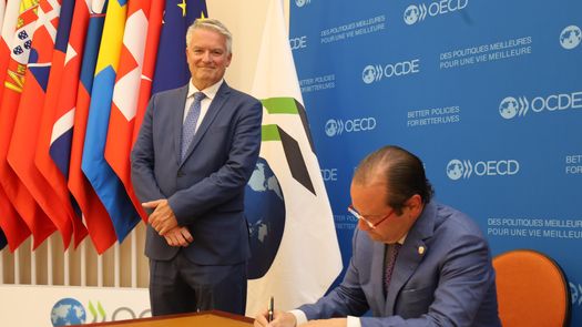 Panamá formaliza su solicitud para ingresar a la OCDE