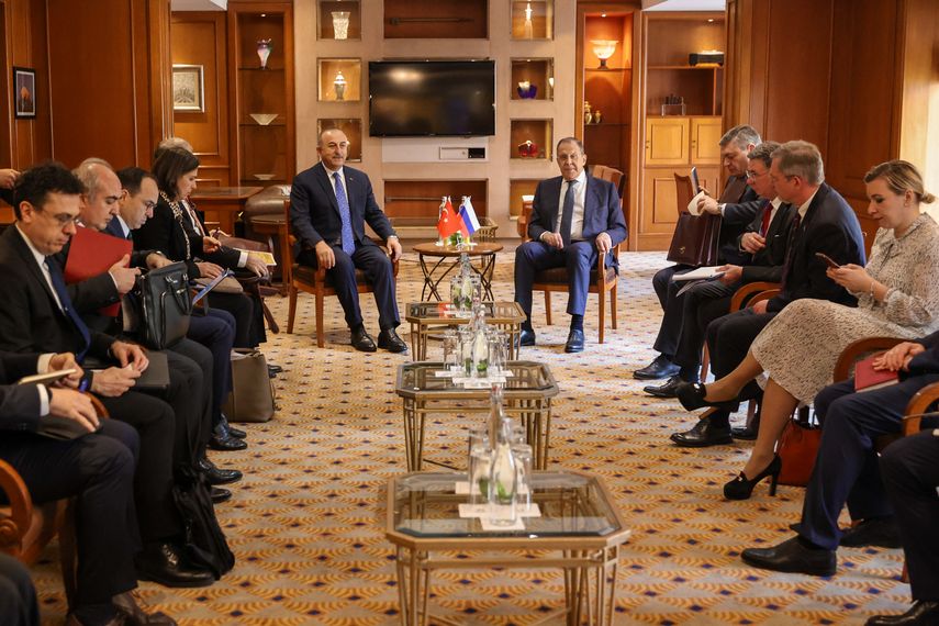 Ministros de G20 se reúnen en India con amenaza de división