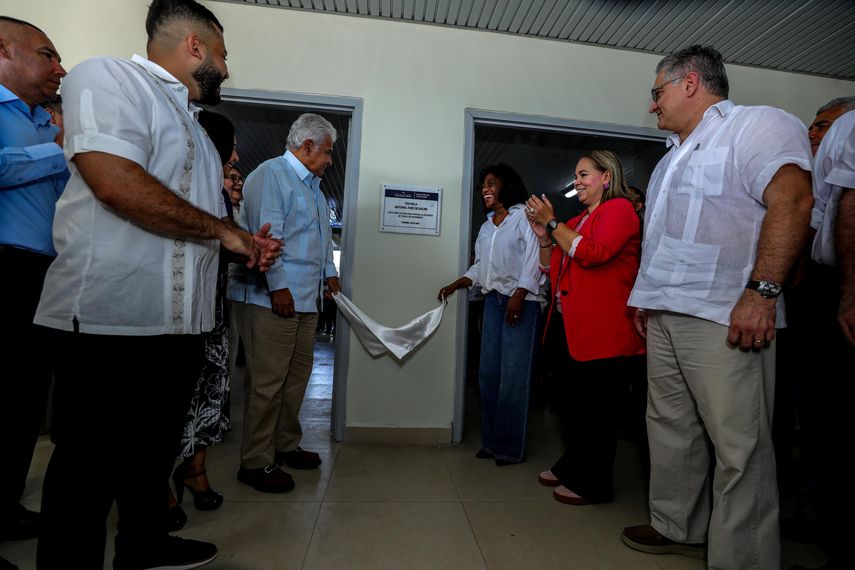 Mulino inaugura moderna Escuela Antonio José de Sucre en Chiriquí, tras 10 años de espera