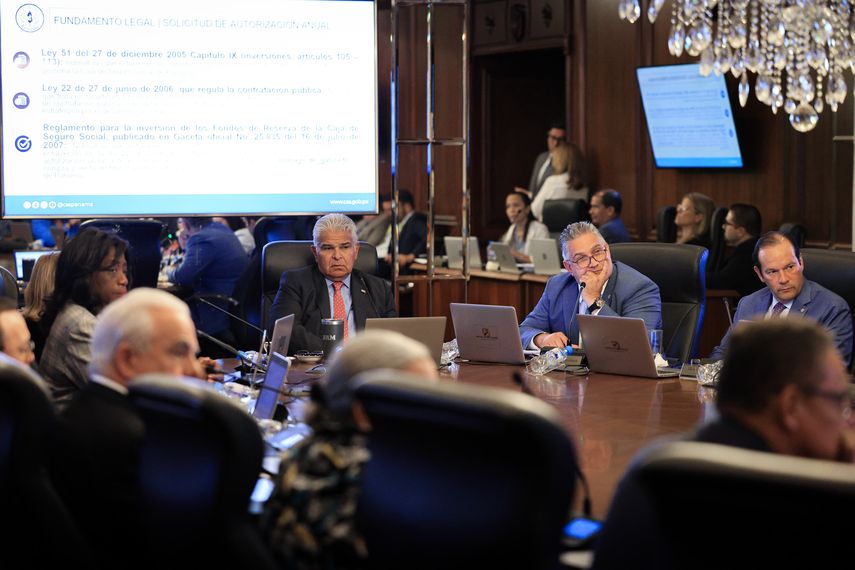 Gabinete modifica arancel para corregir anomalías en importación de carne de cerdo
