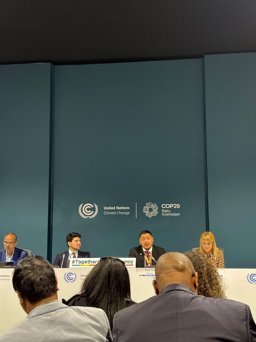 Panamá también participó en revisiones técnicas voluntarias de su inventario de gases de efecto invernadero y colaboró con otros países.. Panamá también participó en revisiones técnicas voluntarias de su inventario de gases de efecto invernadero y colaboró con otros países..