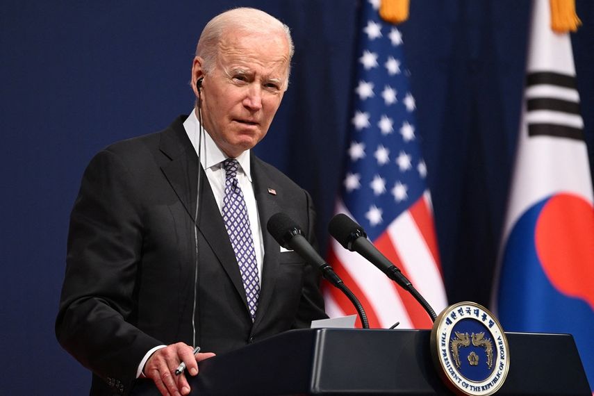 Joe Biden firma paquetes de ayudas para Ucrania