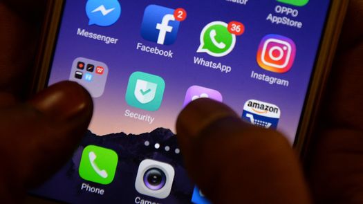 Regular Facebook, la misión imposible de las autoridades