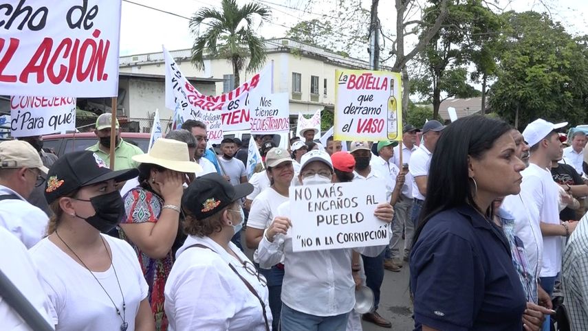 Los empresarios y sociedad civil piden que se abra la carretera interamericana.