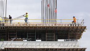 Sector construcción enfrenta riesgos: Inflación y volatilidad económica