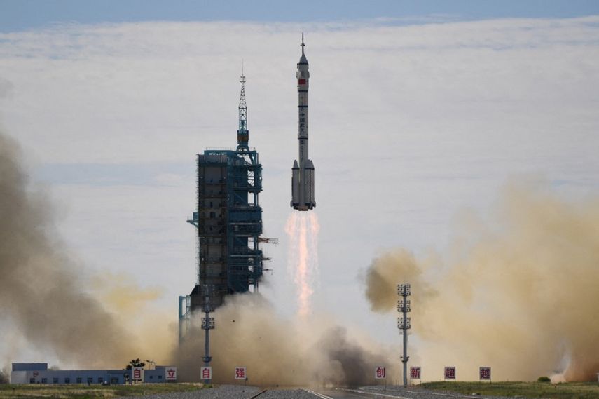 La misión Shenzhou-12 de China constituye el tercer lanzamiento de los 11 que serán necesarios para la construcción de la estación espacial, entre 2021 y 2022. Cuatro de esas misiones serán tripuladas.