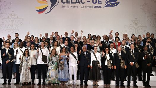 Cumbre Celac-UE se desarrolla en Colombia en medio de tensiones con EE.UU. Cumbre Celac-UE se desarrolla en Colombia en medio de tensiones con EE.UU.