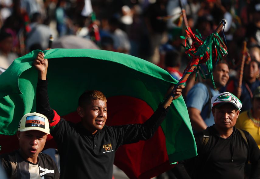 Colombia: Más de 600 indígenas desplazados por enfrentamientos armados