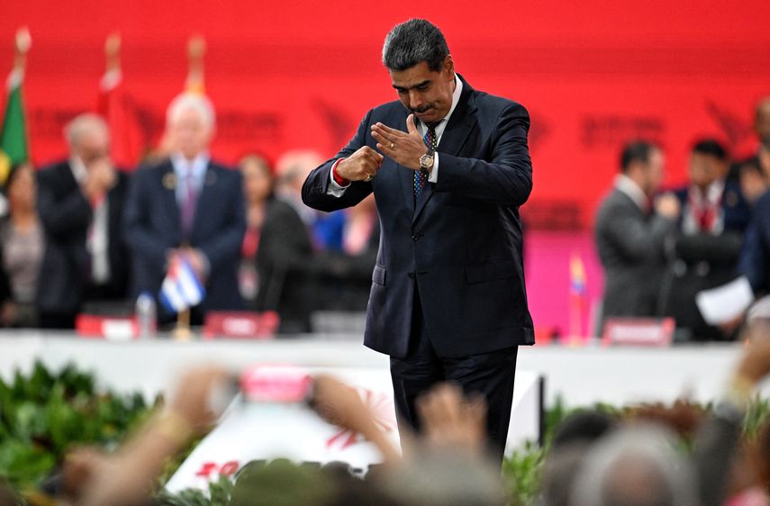 Crónica de la reelección anunciada y cuestionada de Maduro en Venezuela