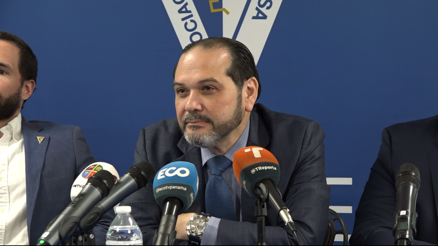 Aumento de tasas de interés continuará, reconocen expertos