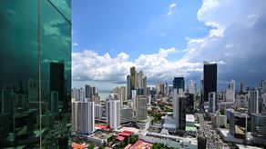 UE excluye a Antigua y Barbuda de su lista de paraísos fiscales
