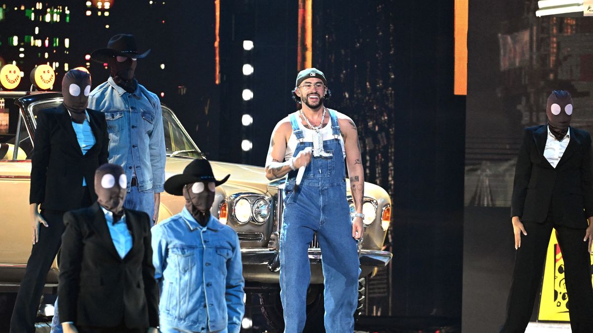 Me porto bonito, de Bad Bunny, desplaza a Despacito y es el tema latino más escuchado en Spotify