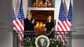 Trump celebra entrada de Barrett a Corte Suprema