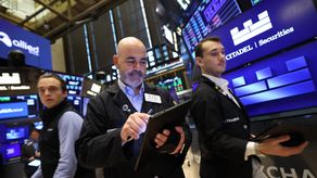 Fed mantiene sus tasas de interés y degrada pronóstico para economía de EEUU