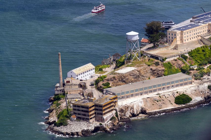 Trump ordena reabrir la cárcel de máxima seguridad de Alcatraz Trump ordena reabrir la cárcel de máxima seguridad de Alcatraz