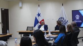 Unidad de Análisis Financiero convoca mesa de trabajo con oficiales de cumplimiento