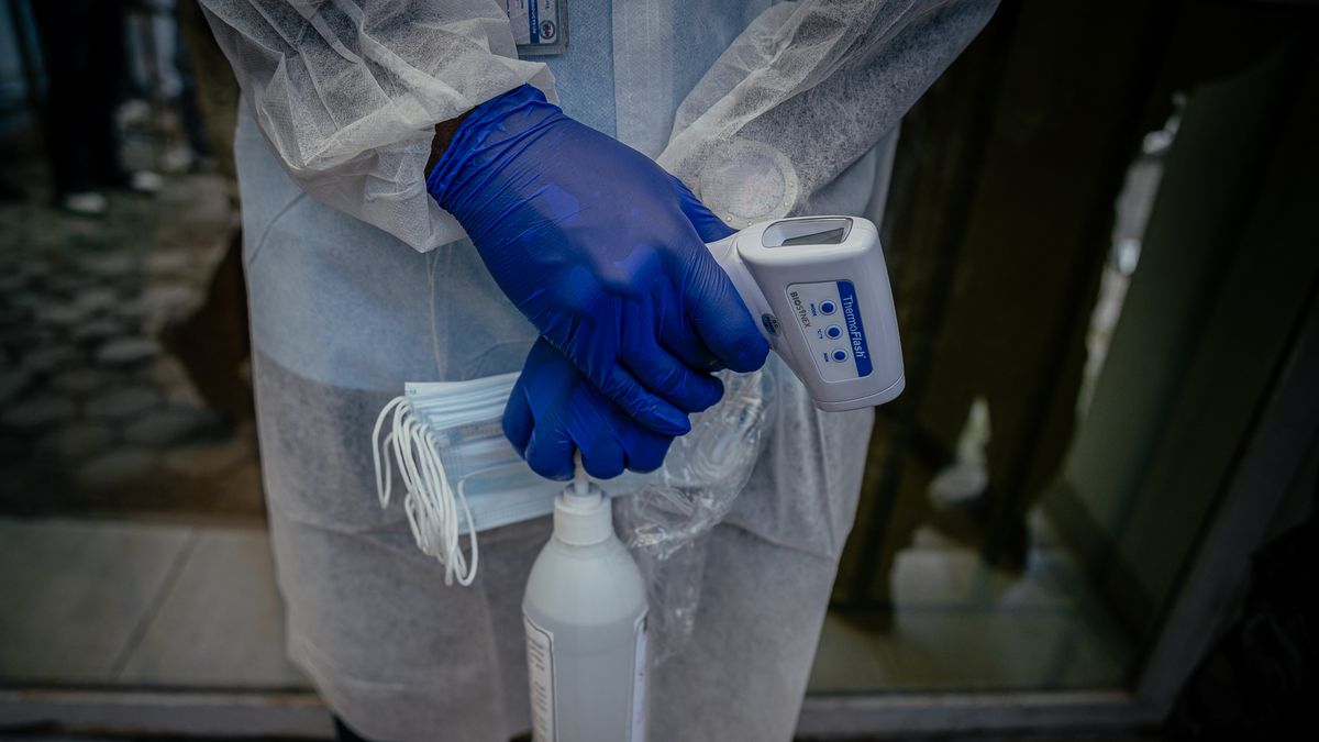 El Ministerio de Salud (Minsa) informó que Panamá mantiene activas las acciones de vigilancia epidemiológica y preparación sanitaria ante las recientes alertas internacionales relacionadas con eventos de enfermedad por el virus del Ébola registrados en otros países. El Ministerio de Salud (Minsa) informó que Panamá mantiene activas las acciones de vigilancia epidemiológica y preparación sanitaria ante las recientes alertas internacionales relacionadas con eventos de enfermedad por el virus del Ébola registrados en otros países.
