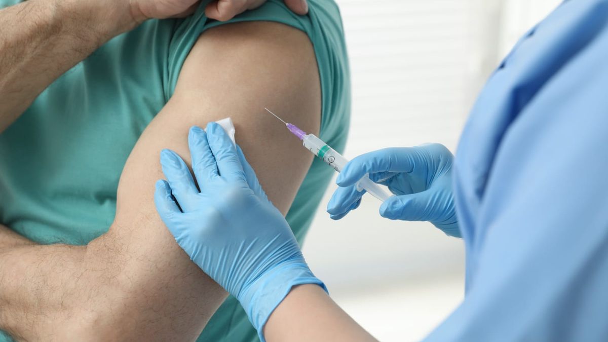 Ante el aumento en la circulación de la influenza y otros virus respiratorios en el país, el Ministerio de Salud de Panamá (Minsa) reiteró el llamado a la población a reforzar las medidas de prevención, especialmente entre los grupos más vulnerables, como adultos mayores, niños pequeños y personas con enfermedades crónicas. Ante el aumento en la circulación de la influenza y otros virus respiratorios en el país, el Ministerio de Salud de Panamá (Minsa) reiteró el llamado a la población a reforzar las medidas de prevención, especialmente entre los grupos más vulnerables, como adultos mayores, niños pequeños y personas con enfermedades crónicas.