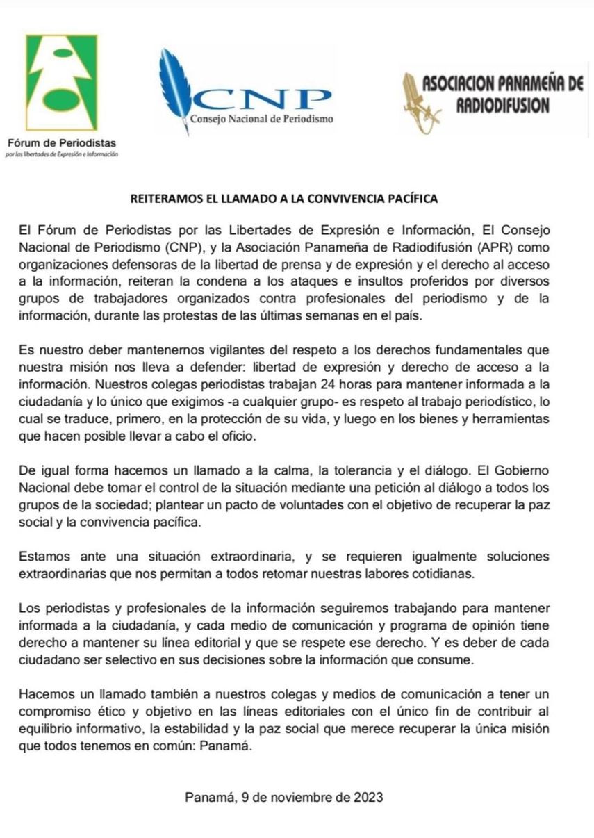 Distintos gremios de periodistas hicieron un llamado a la calma a los manifestantes ante la situación, y a practicar el diálogo para encontrar una respuesta. Distintos gremios de periodistas hicieron un llamado a la calma a los manifestantes ante la situación, y a practicar el diálogo para encontrar una respuesta.