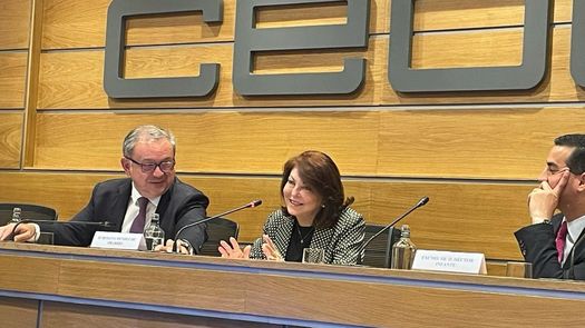 Panamá presenta oportunidades de inversión en encuentro empresarial en la CEOE de Madrid