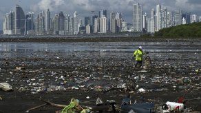 Las recientes olas de calor extremas, las sequías y las inundaciones que estamos viendo en todo el mundo son una terrible advertencia del cambio climático. AFP
